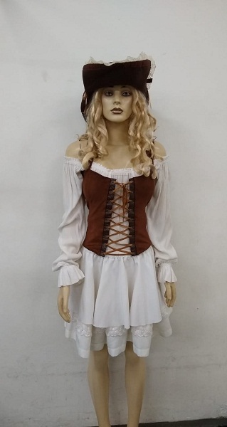 Pirata Marrom Saia Branca 